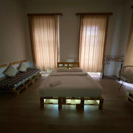 Downtown Room Tbilisi Exteriör bild