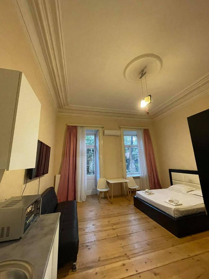 Downtown Room Tbilisi Exteriör bild