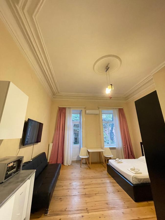 Downtown Room Tbilisi Exteriör bild