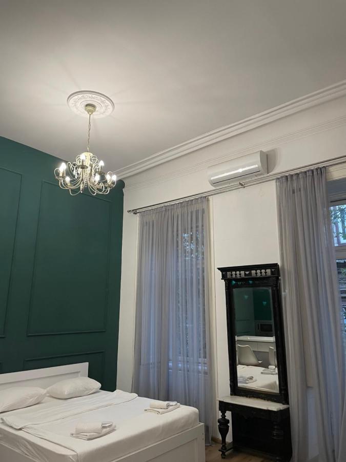 Downtown Room Tbilisi Exteriör bild