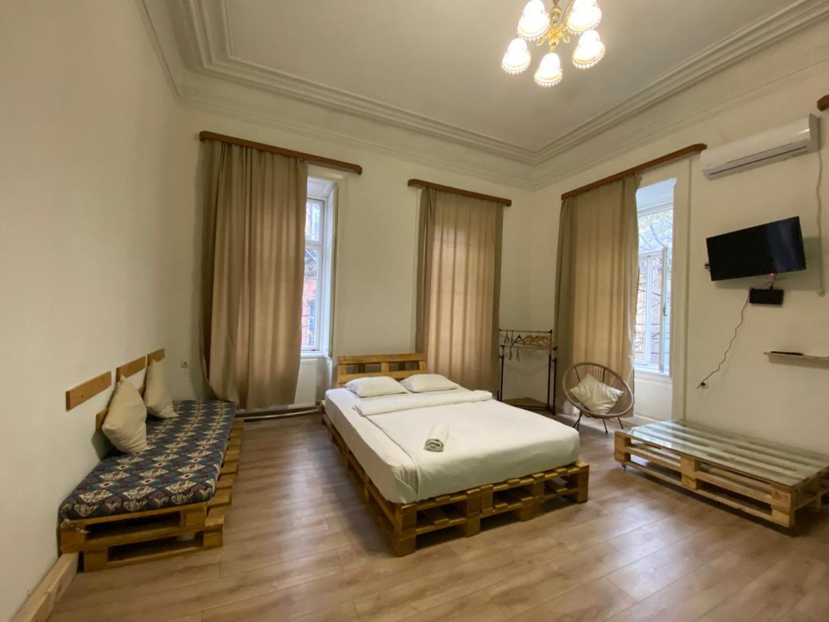 Downtown Room Tbilisi Exteriör bild